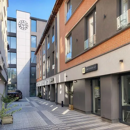 Premium Loft Apartments-City Center Parking By Urban Escape-2